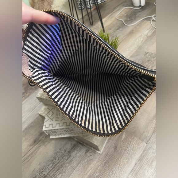 ✨ FINAL SALE ✨ Kate Spade Crossbody Bag - Colorblocked - Black & Light Pink - Picture 5 of 8